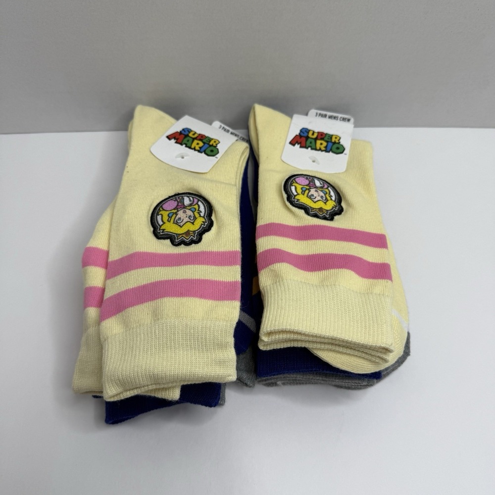 Super Mario Crew Socks 6 Pair Set Princess Peach Toad Donkey Kong NEW Bioworld